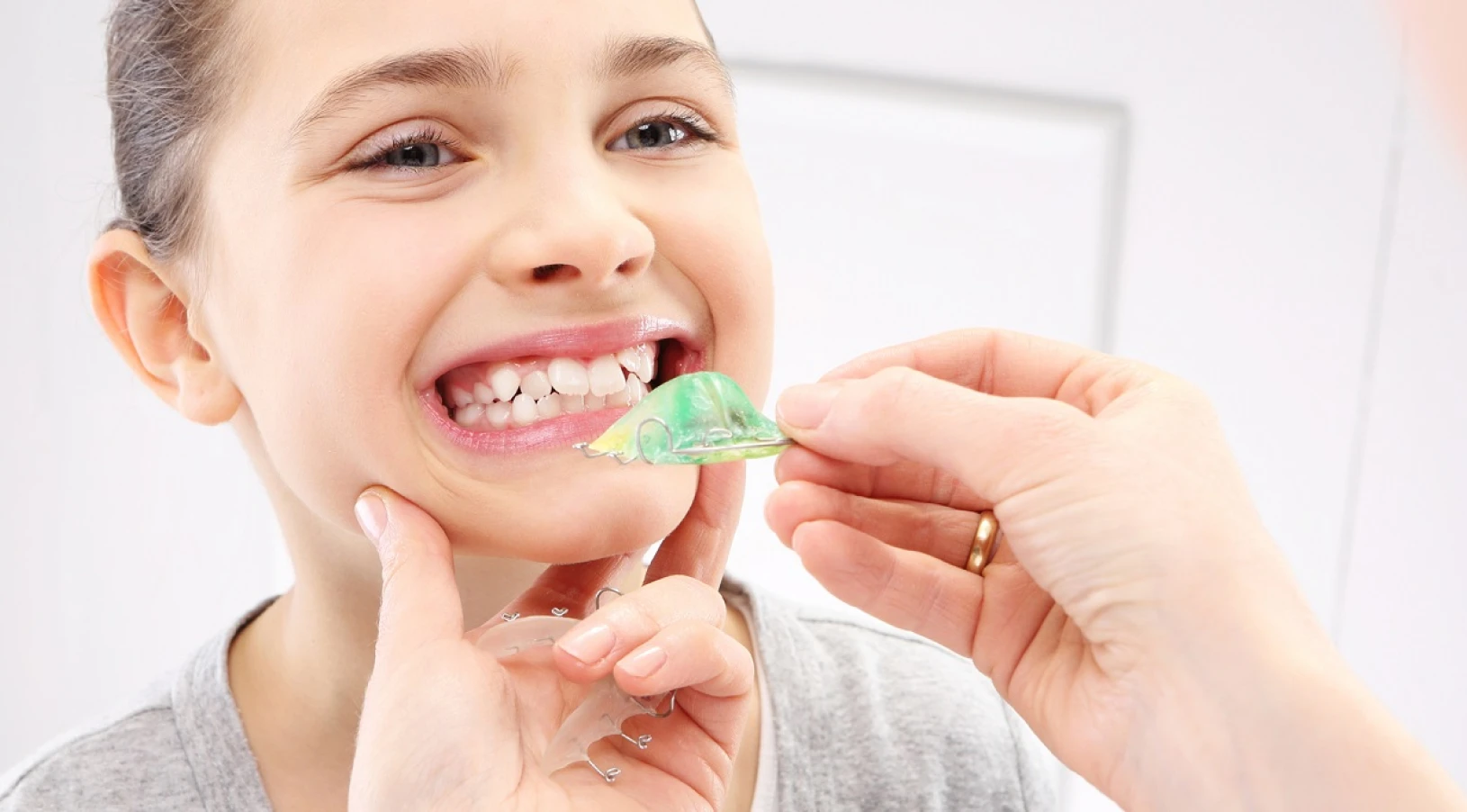 plaque hawley orthodontiste nice